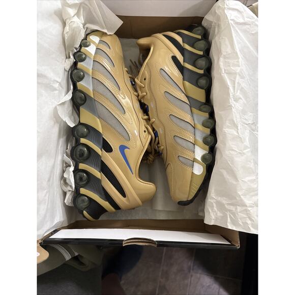 Nike Air Max DN8 Men’s Size 14 New with Box IB4029-700 Club Gold/Metallic Silver main image 4